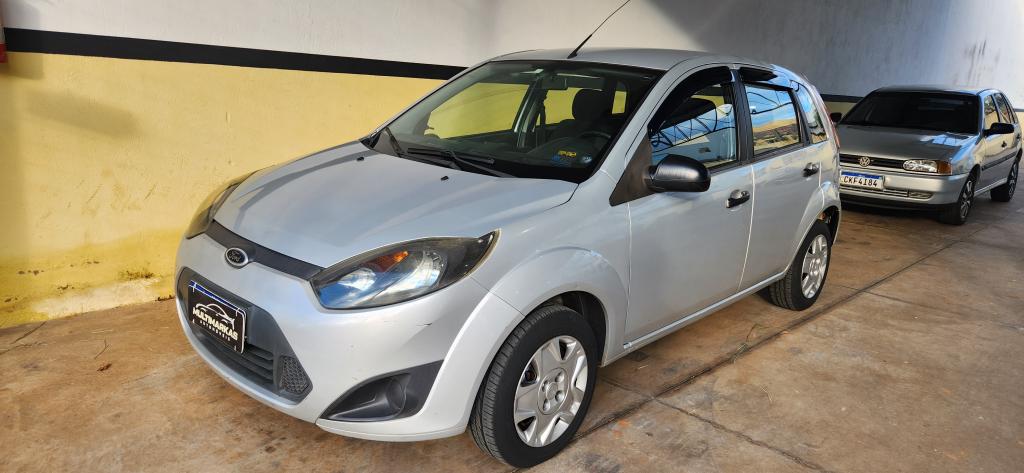 FORD Fiesta Hatch - Foto