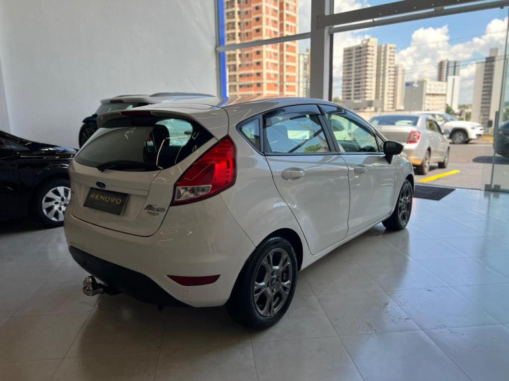 FORD Fiesta Hatch - Foto