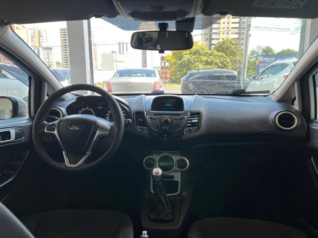 FORD Fiesta Hatch - Foto