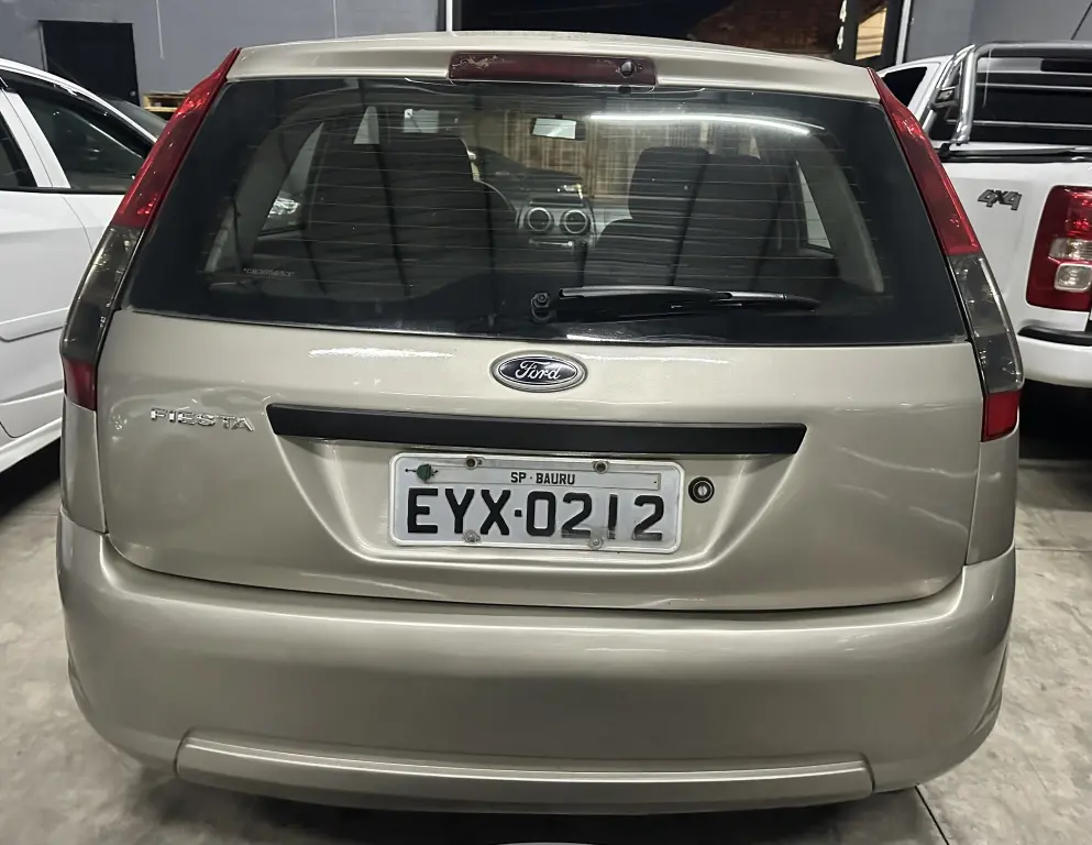 FORD Fiesta Hatch - Foto