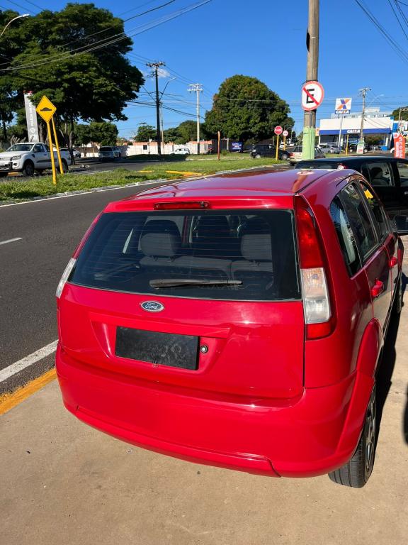 FORD Fiesta Hatch - Foto