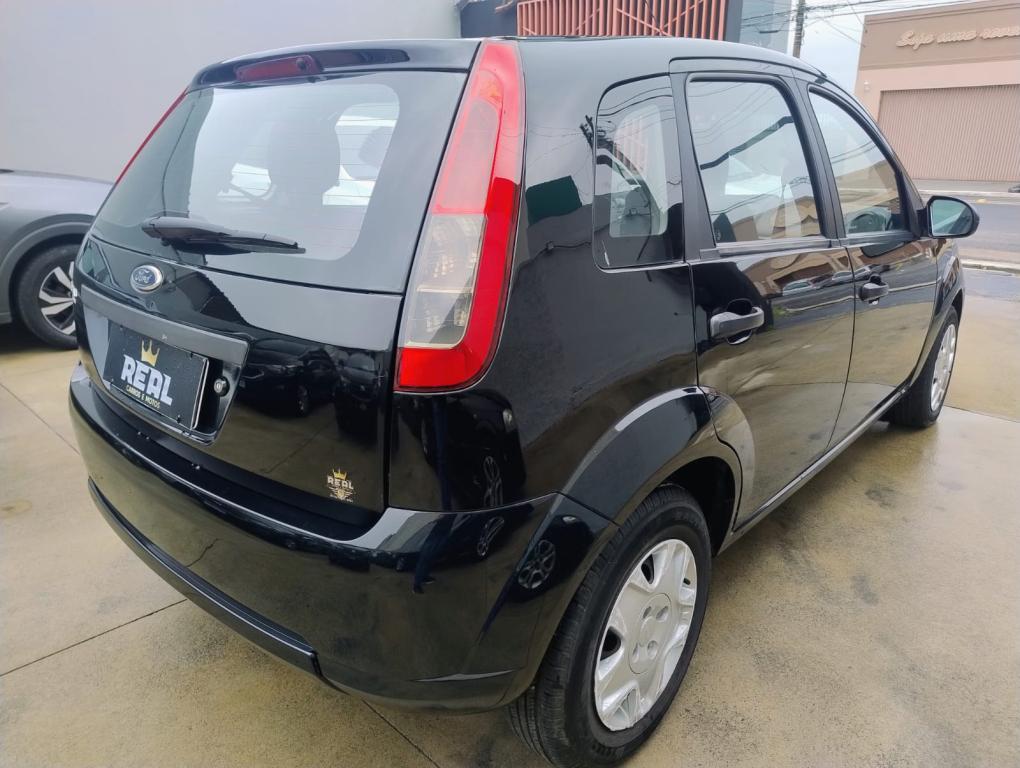 FORD Fiesta Hatch - Foto