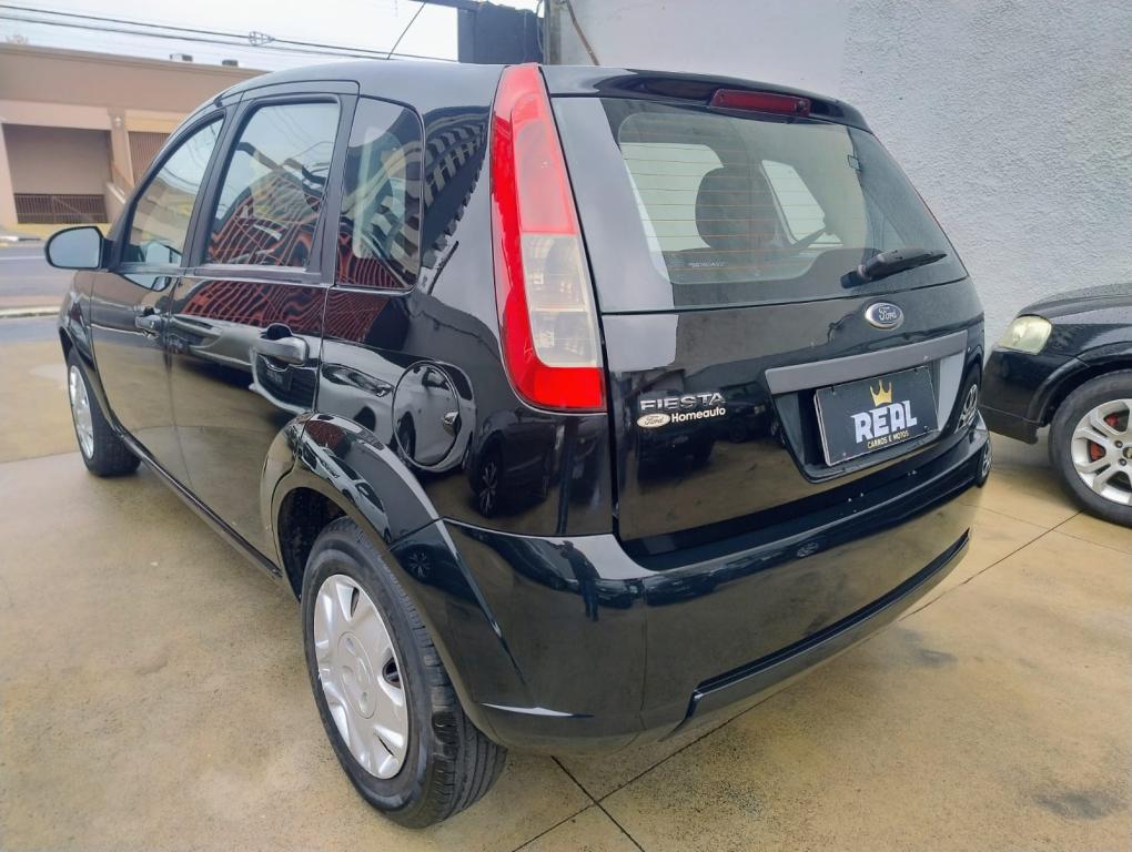 FORD Fiesta Hatch - Foto