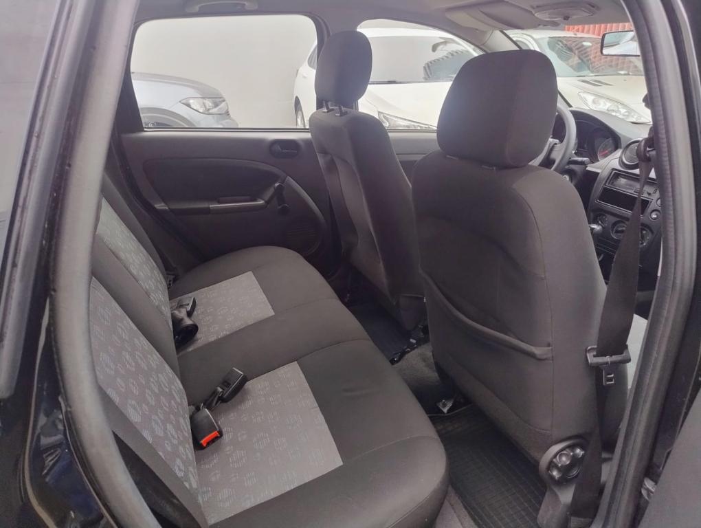 FORD Fiesta Hatch - Foto