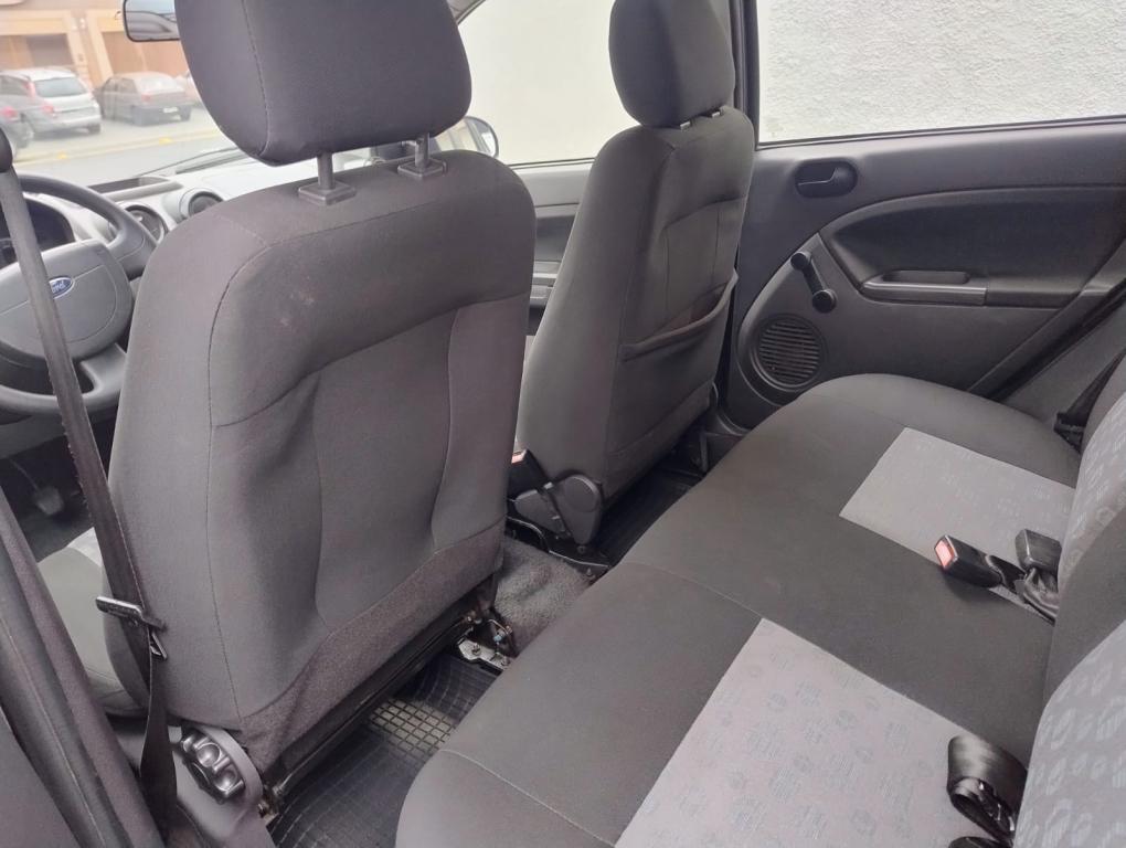 FORD Fiesta Hatch - Foto