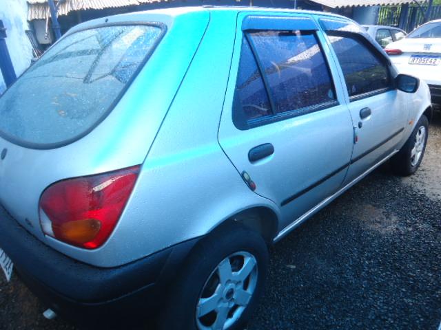 FORD Fiesta Hatch - Foto