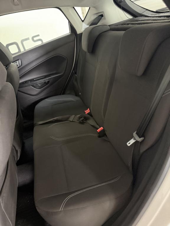 FORD Fiesta Hatch - Foto