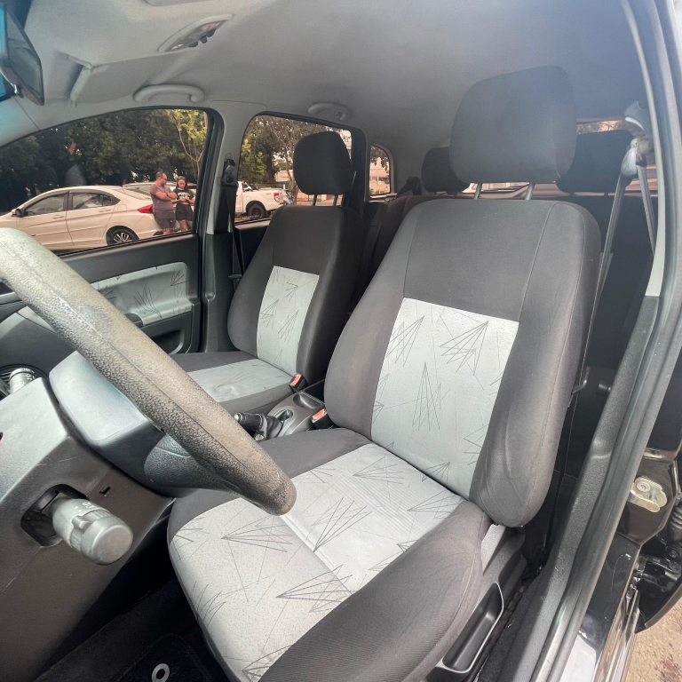 FORD Fiesta Hatch - Foto