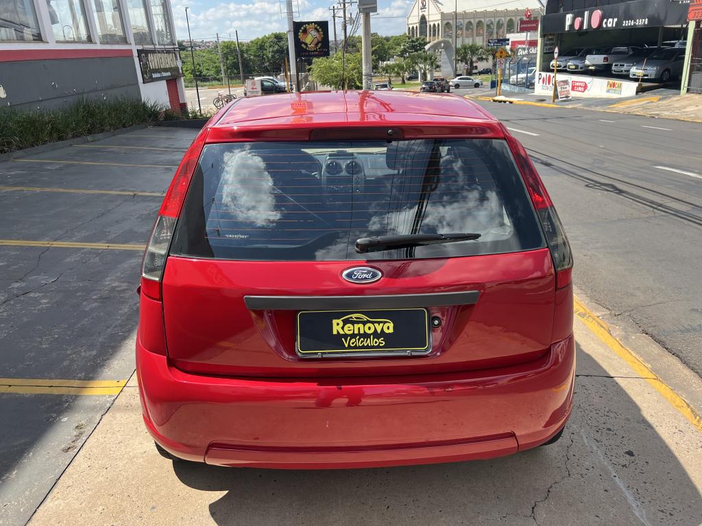 FORD Fiesta Hatch - Foto