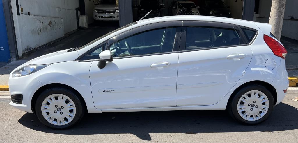 FORD Fiesta Hatch - Foto