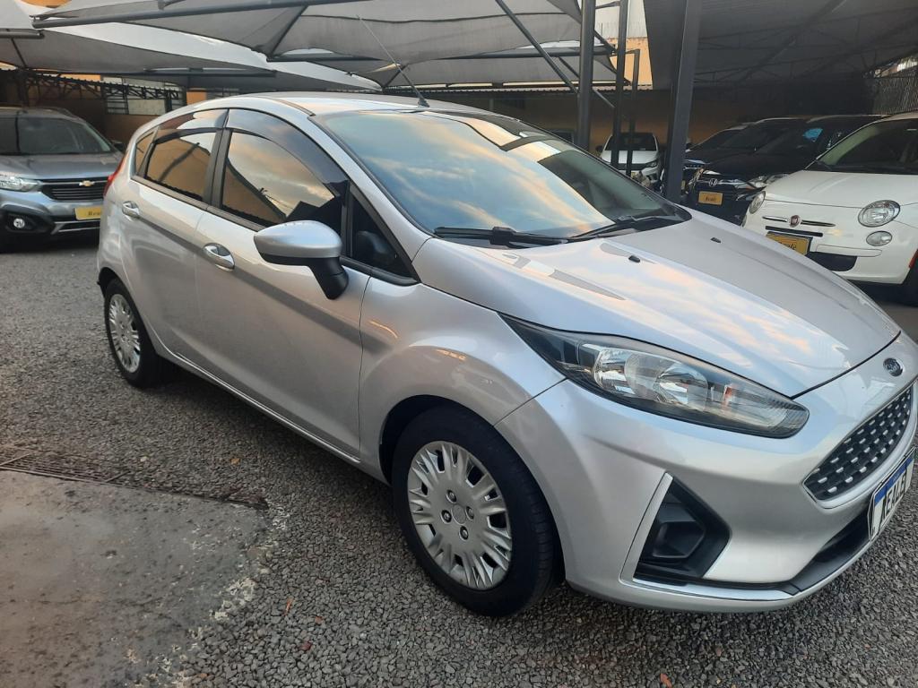 FORD Fiesta Hatch - Foto
