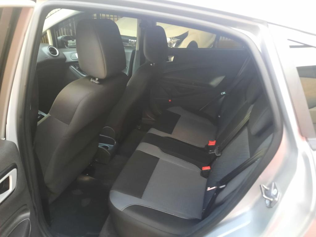FORD Fiesta Hatch - Foto