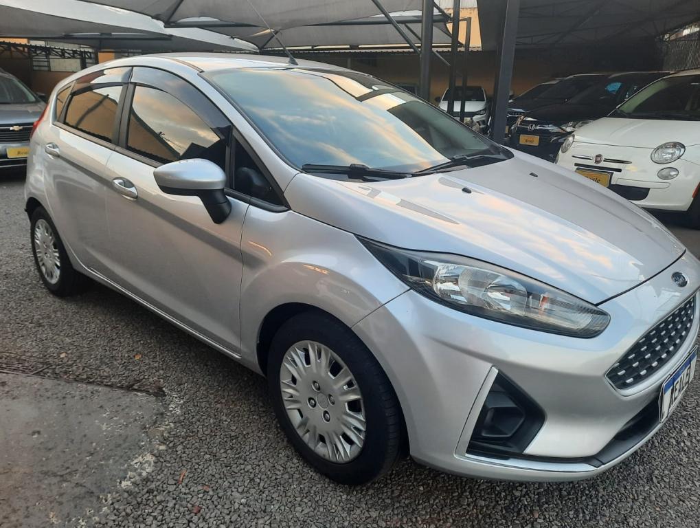 FORD Fiesta Hatch - Foto
