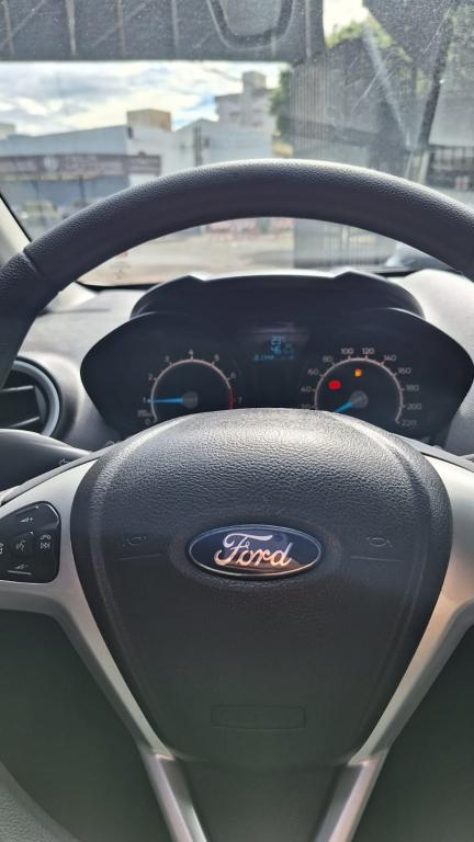 FORD Fiesta Hatch - Foto