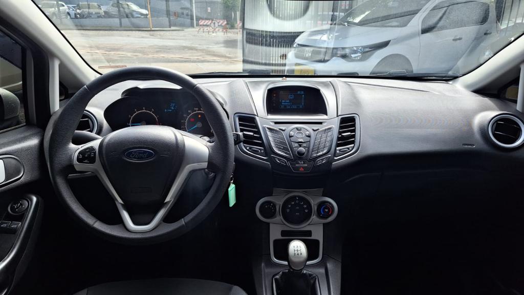 FORD Fiesta Hatch - Foto