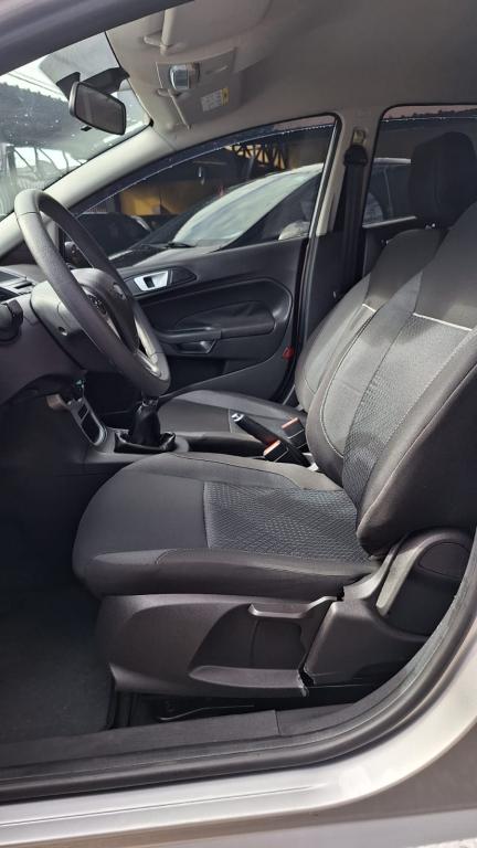 FORD Fiesta Hatch - Foto