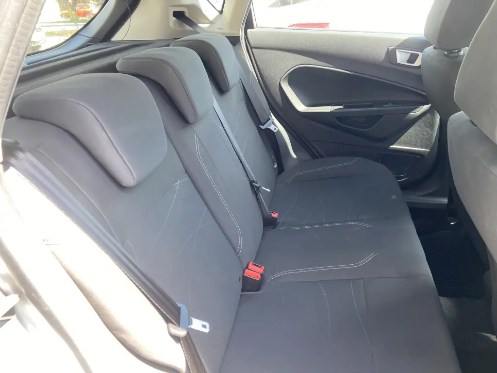 FORD Fiesta Hatch - Foto