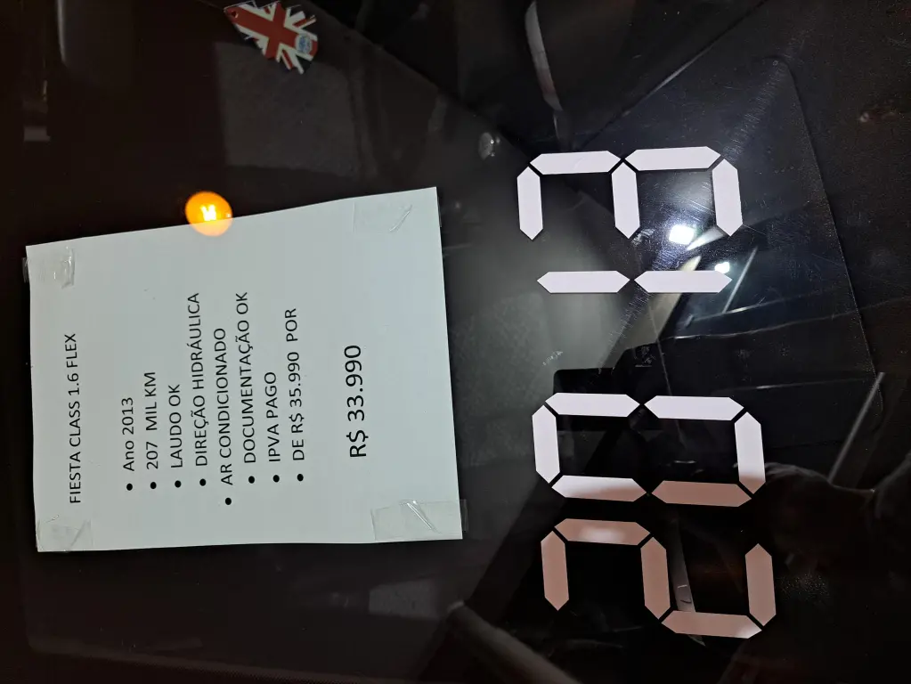 FORD Fiesta Hatch - Foto