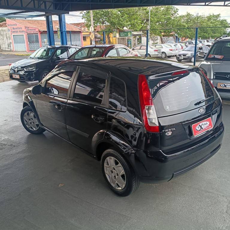FORD Fiesta Hatch - Foto