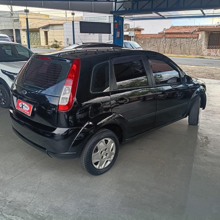 FORD Fiesta Hatch - Foto