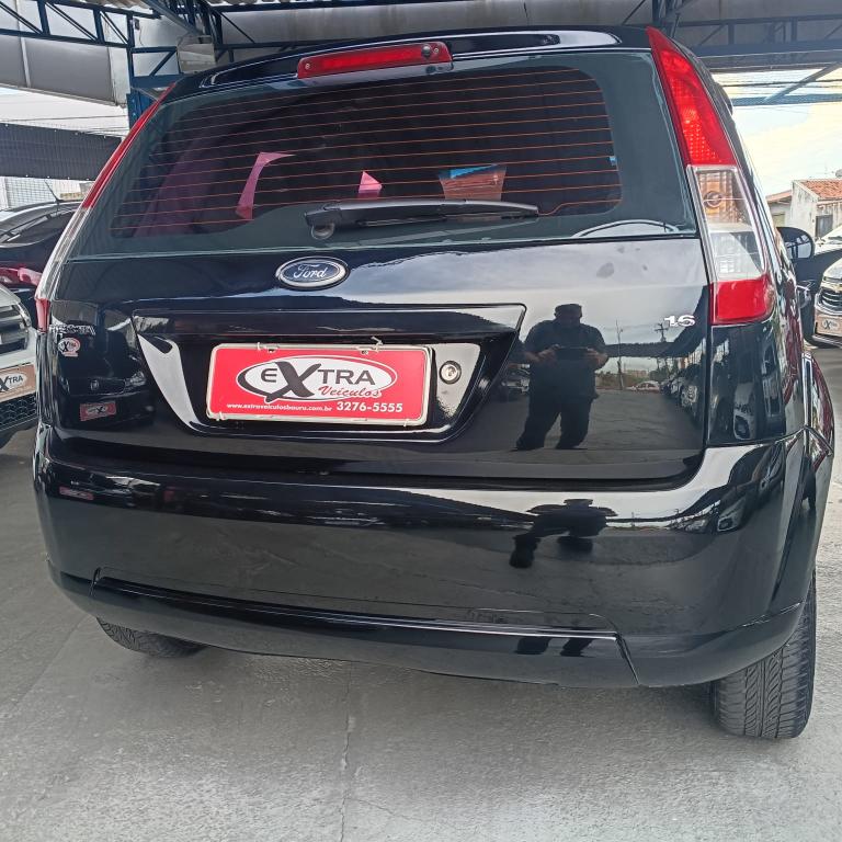 FORD Fiesta Hatch - Foto