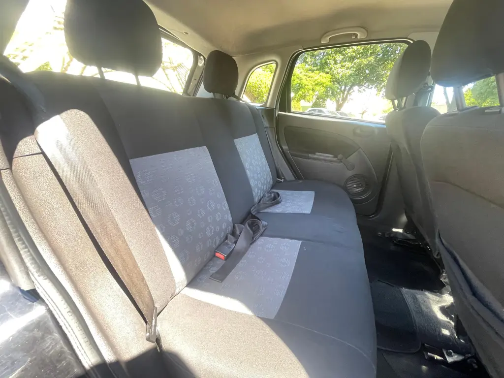 FORD Fiesta Hatch - Foto