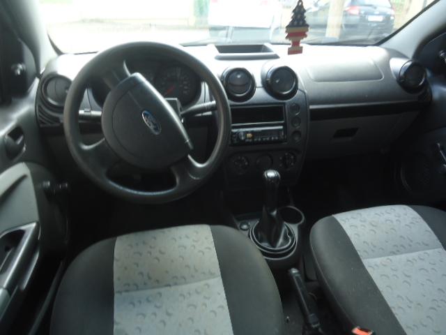 FORD Fiesta Hatch - Foto