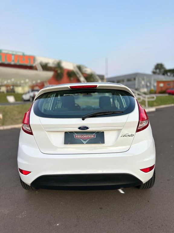 FORD Fiesta Hatch - Foto