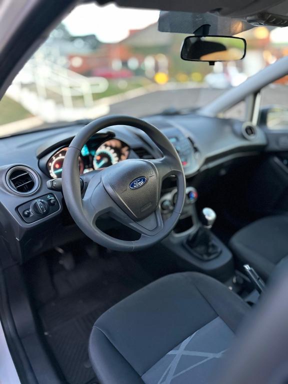 FORD Fiesta Hatch - Foto