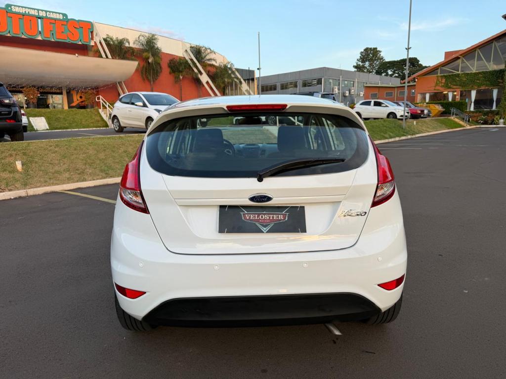 FORD Fiesta Hatch - Foto