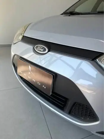FORD Fiesta Hatch - Foto