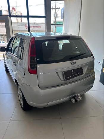 FORD Fiesta Hatch - Foto