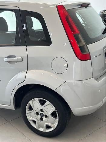 FORD Fiesta Hatch - Foto