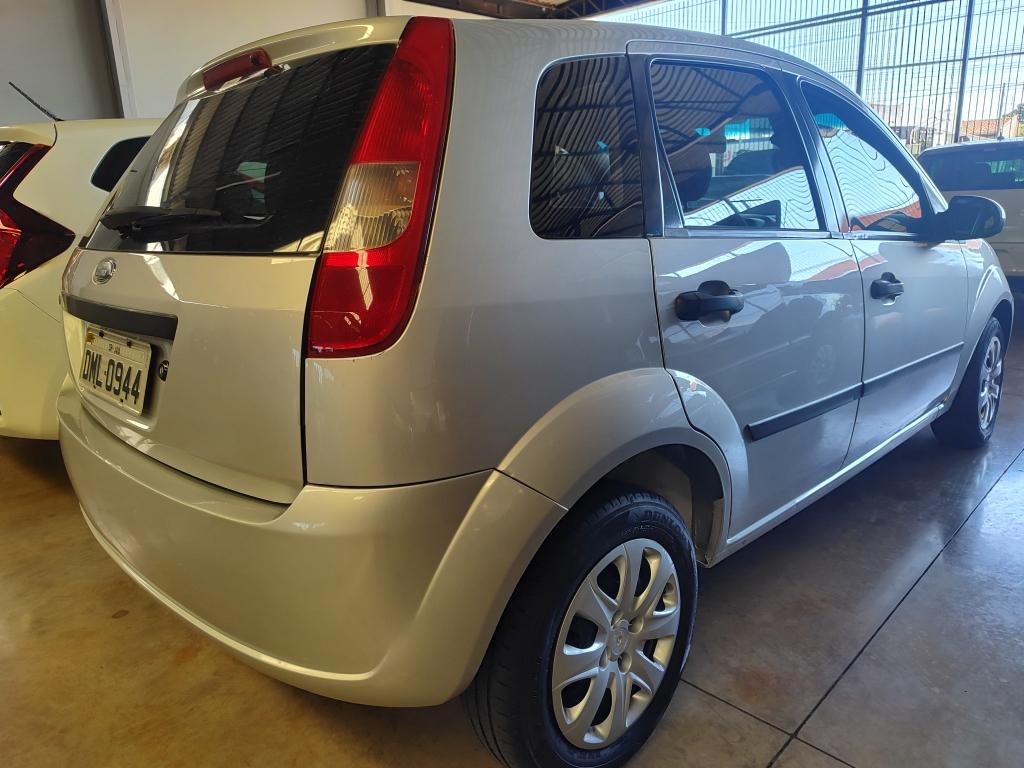 FORD Fiesta Hatch - Foto