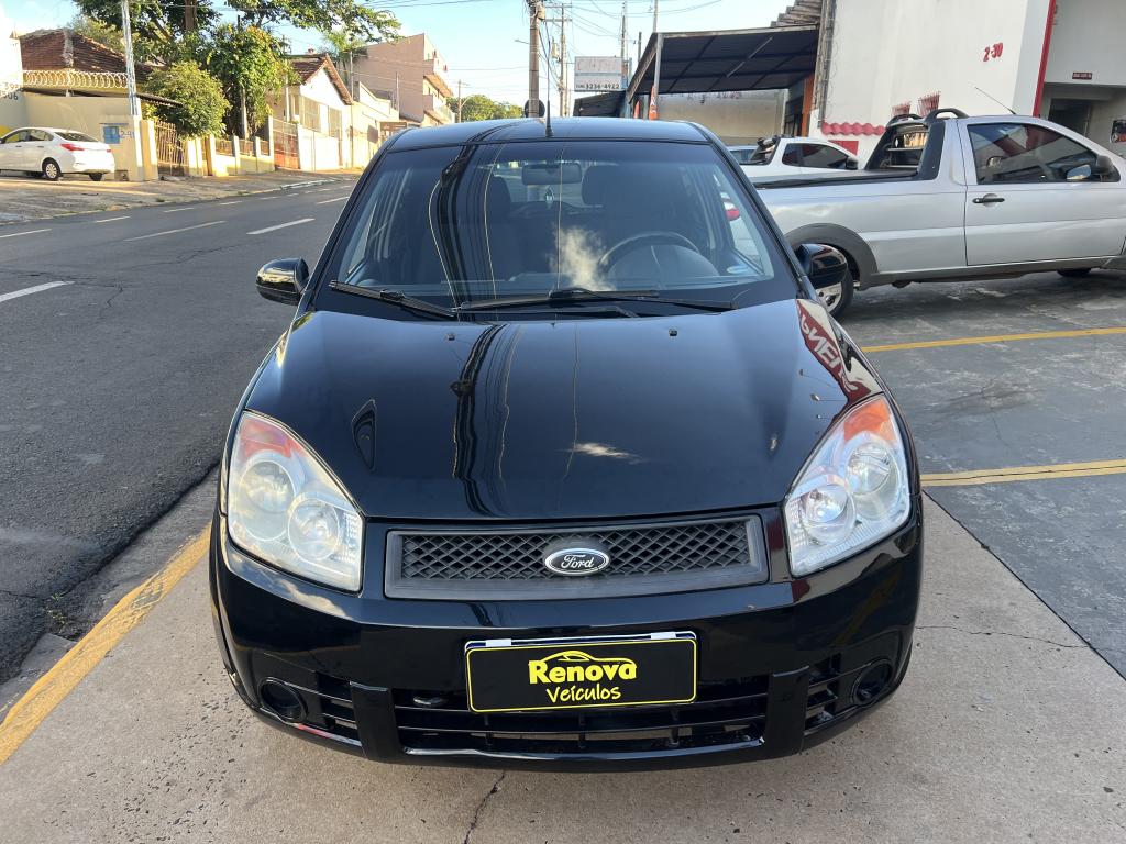 FORD Fiesta Hatch - Foto