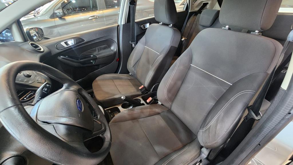 FORD Fiesta Hatch - Foto