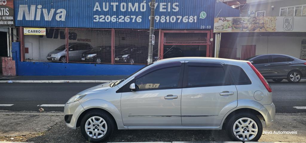 FORD Fiesta Hatch - Foto