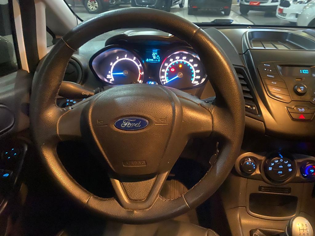FORD Fiesta Hatch - Foto