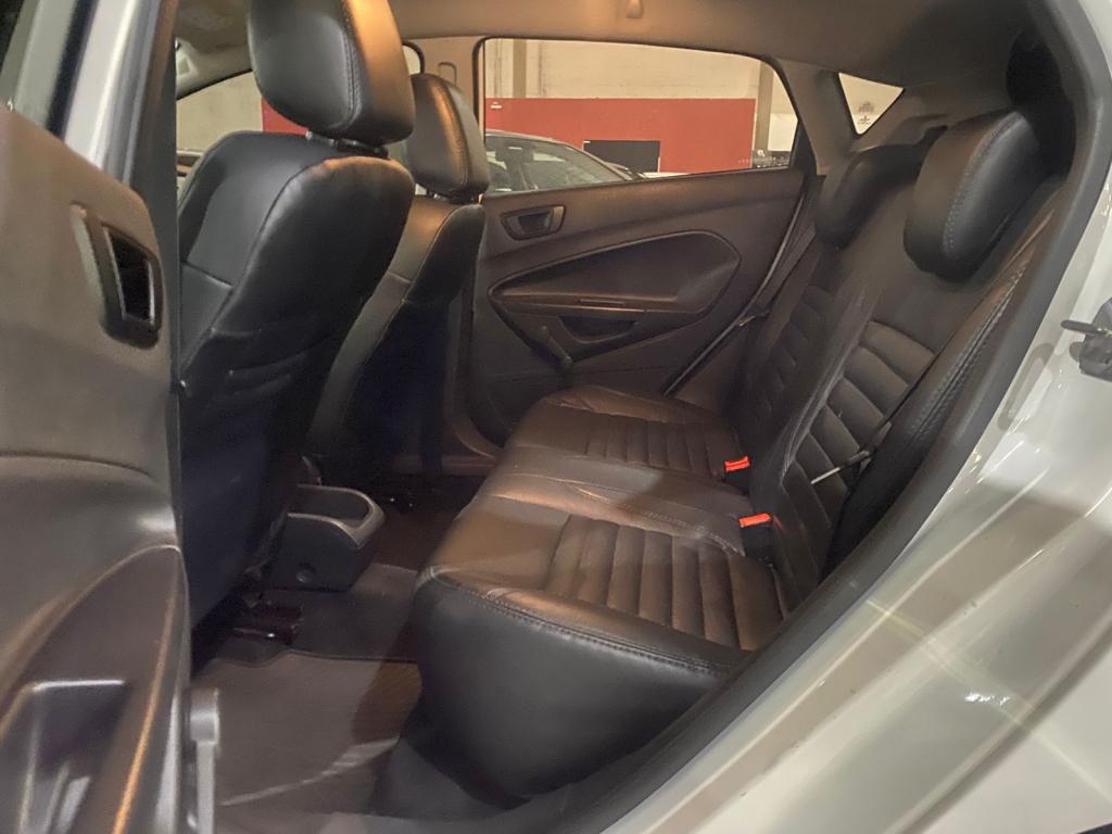 FORD Fiesta Hatch - Foto