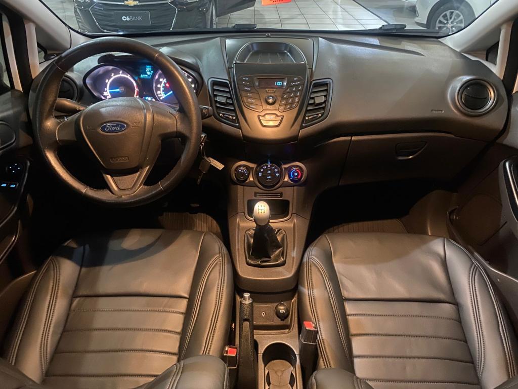 FORD Fiesta Hatch - Foto
