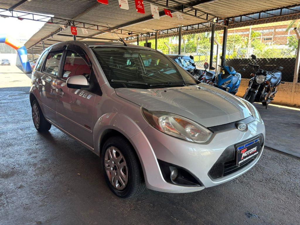 FORD Fiesta Hatch - Foto