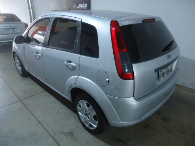 FORD Fiesta Hatch - Foto