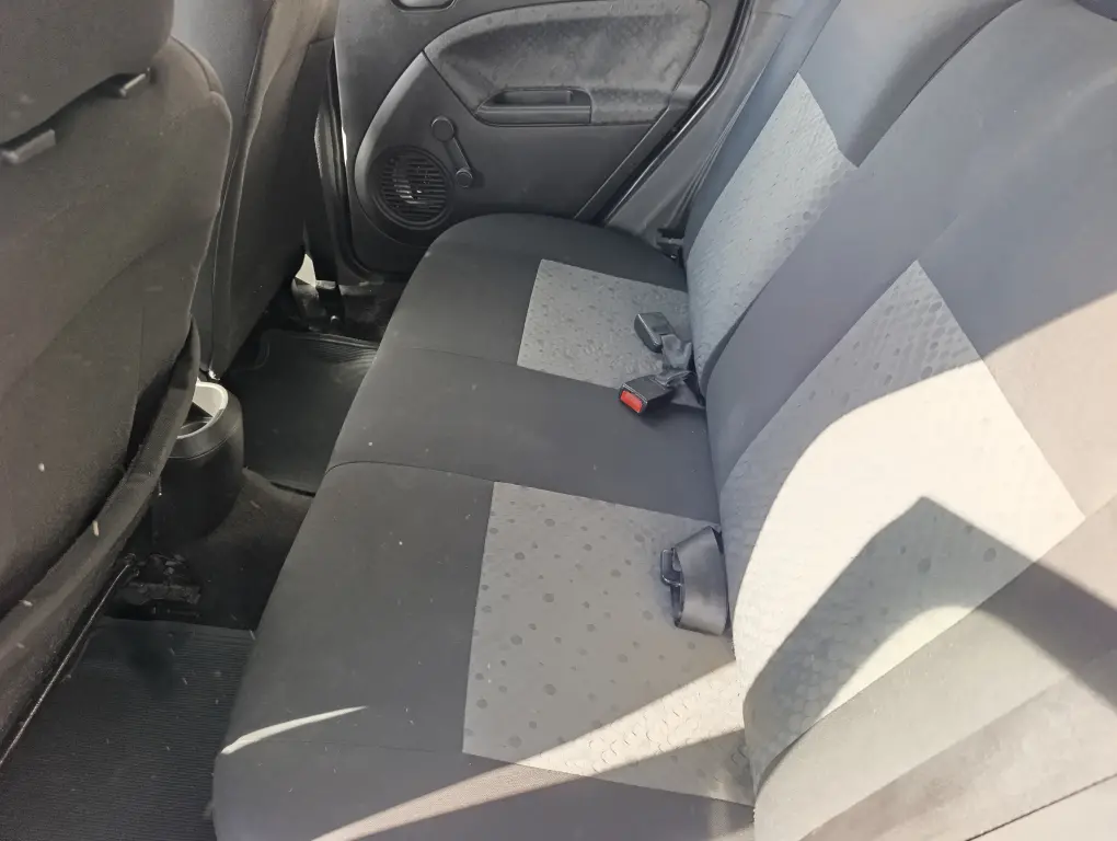 FORD Fiesta Hatch - Foto