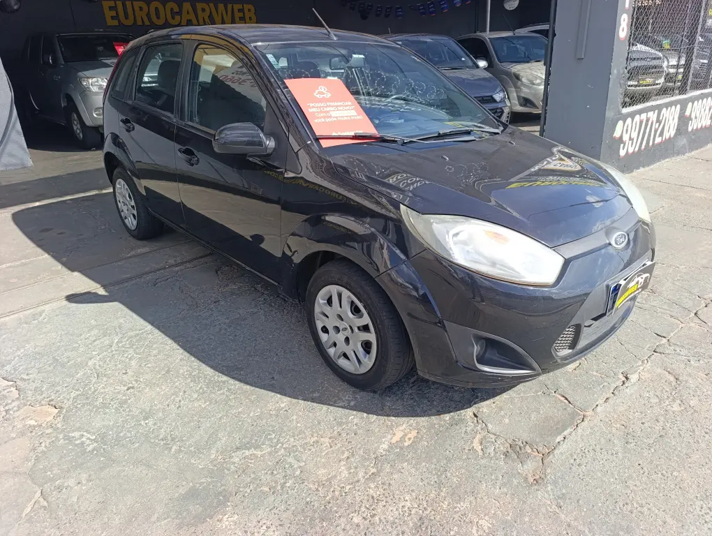 FORD Fiesta Hatch - Foto