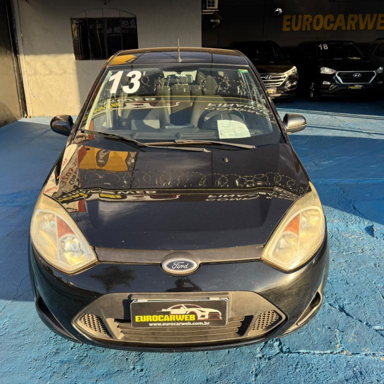 FORD Fiesta Hatch - Foto