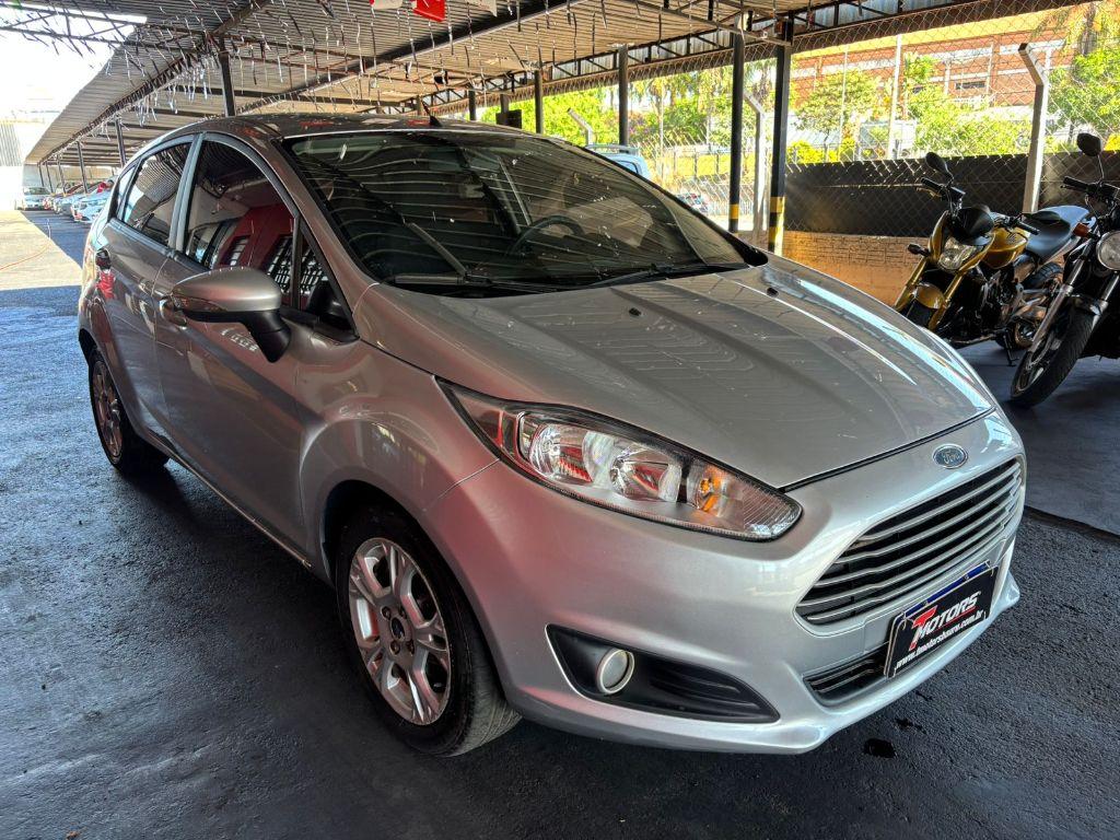 FORD Fiesta Hatch - Foto