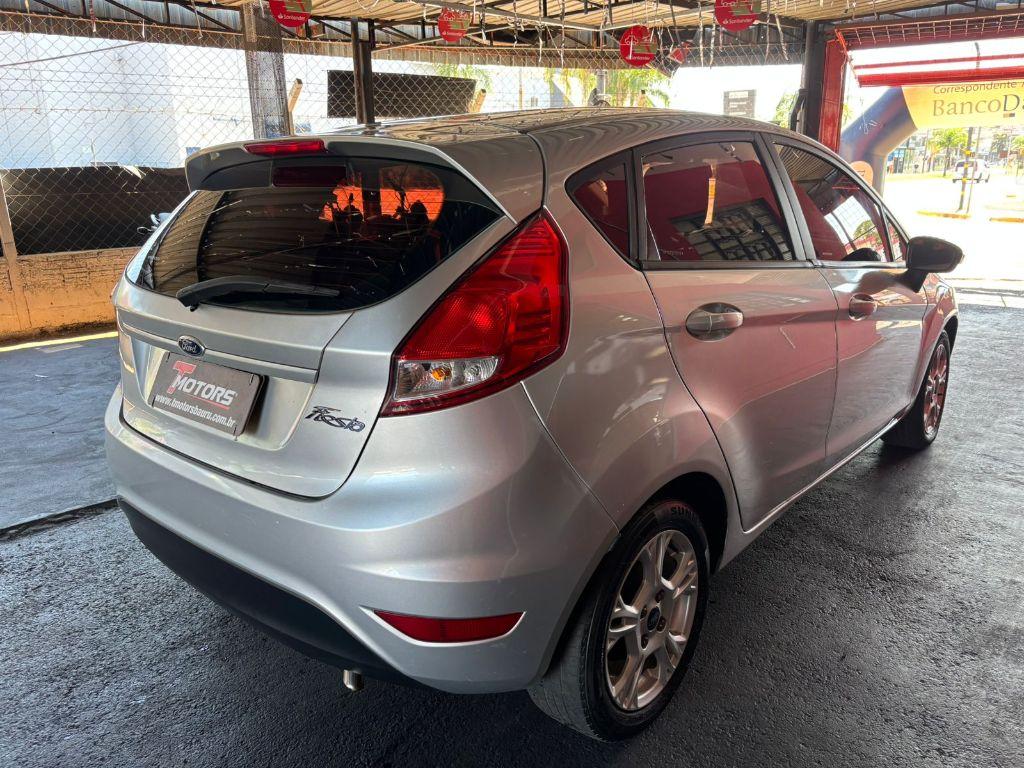 FORD Fiesta Hatch - Foto