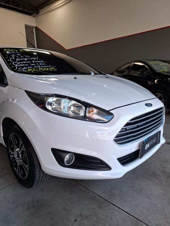 FORD Fiesta Hatch - Foto