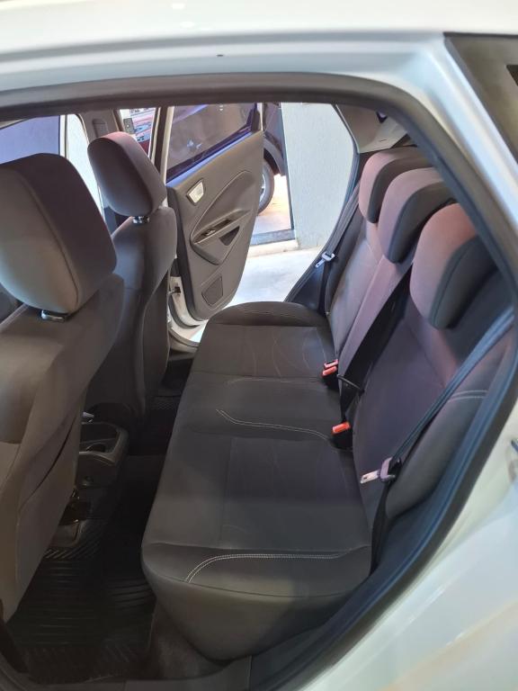 FORD Fiesta Hatch - Foto