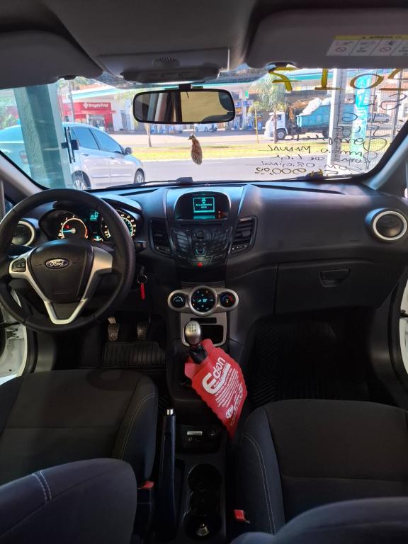 FORD Fiesta Hatch - Foto